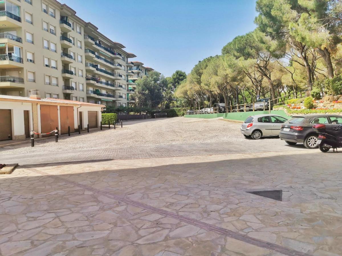 Spacious Seafront Apartment Platja d'Aro Bagian luar foto